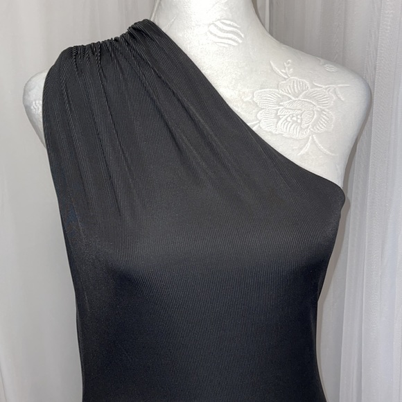 NEW WITH TAG Skylar Rose One Shoulder Backless Dress Size Medium - Picture 2 of 7